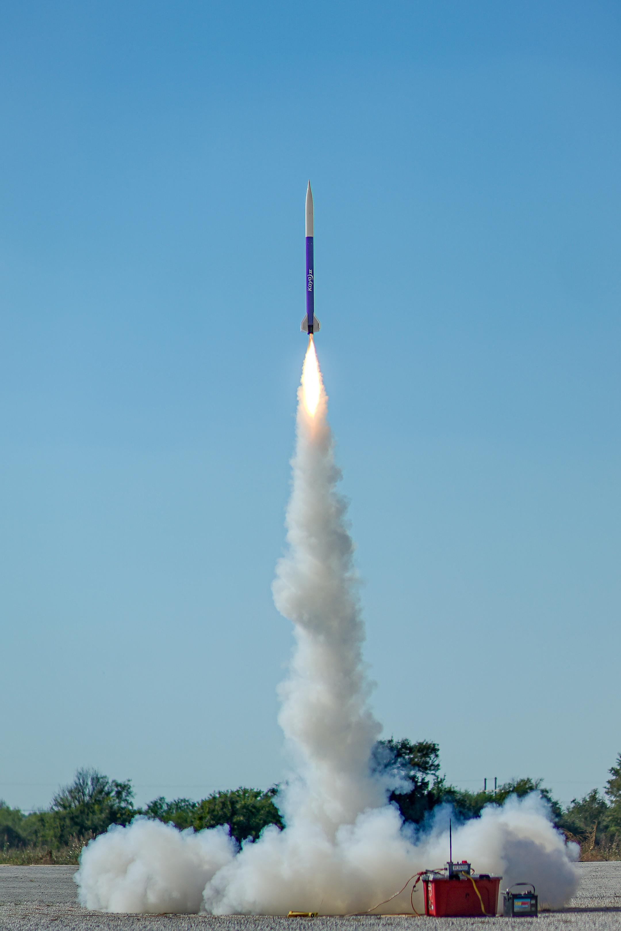 Kaya II launching off the pad